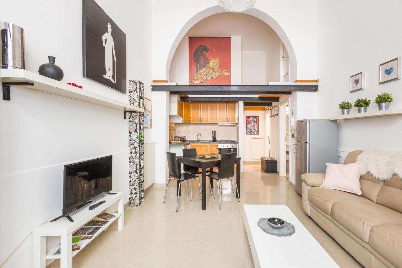 L'Appartamentino Holiday Home Lecce Exteriör bild